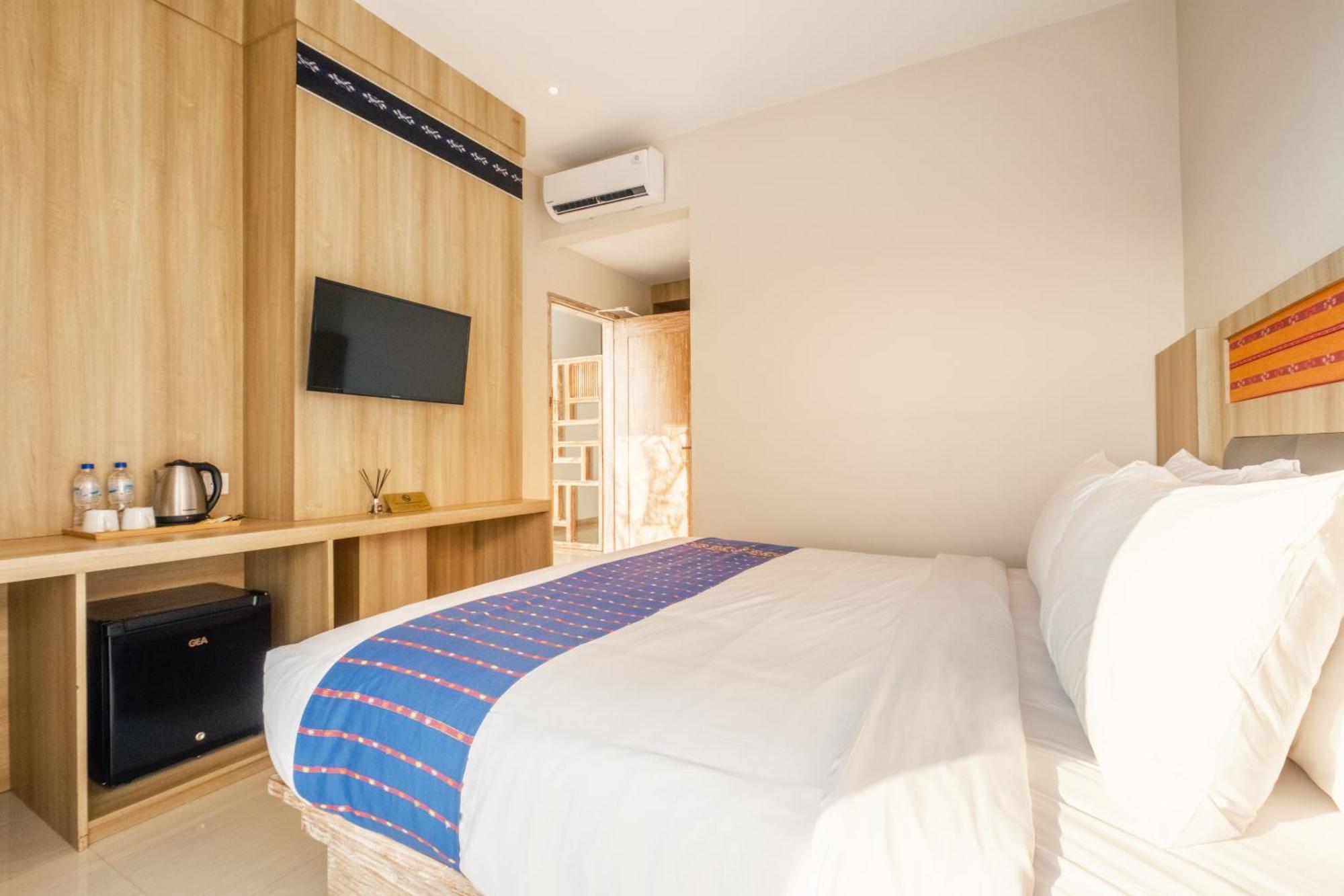 Dejavu 2.0 Hotel Bajo Komodo لابوان باجو المظهر الخارجي الصورة