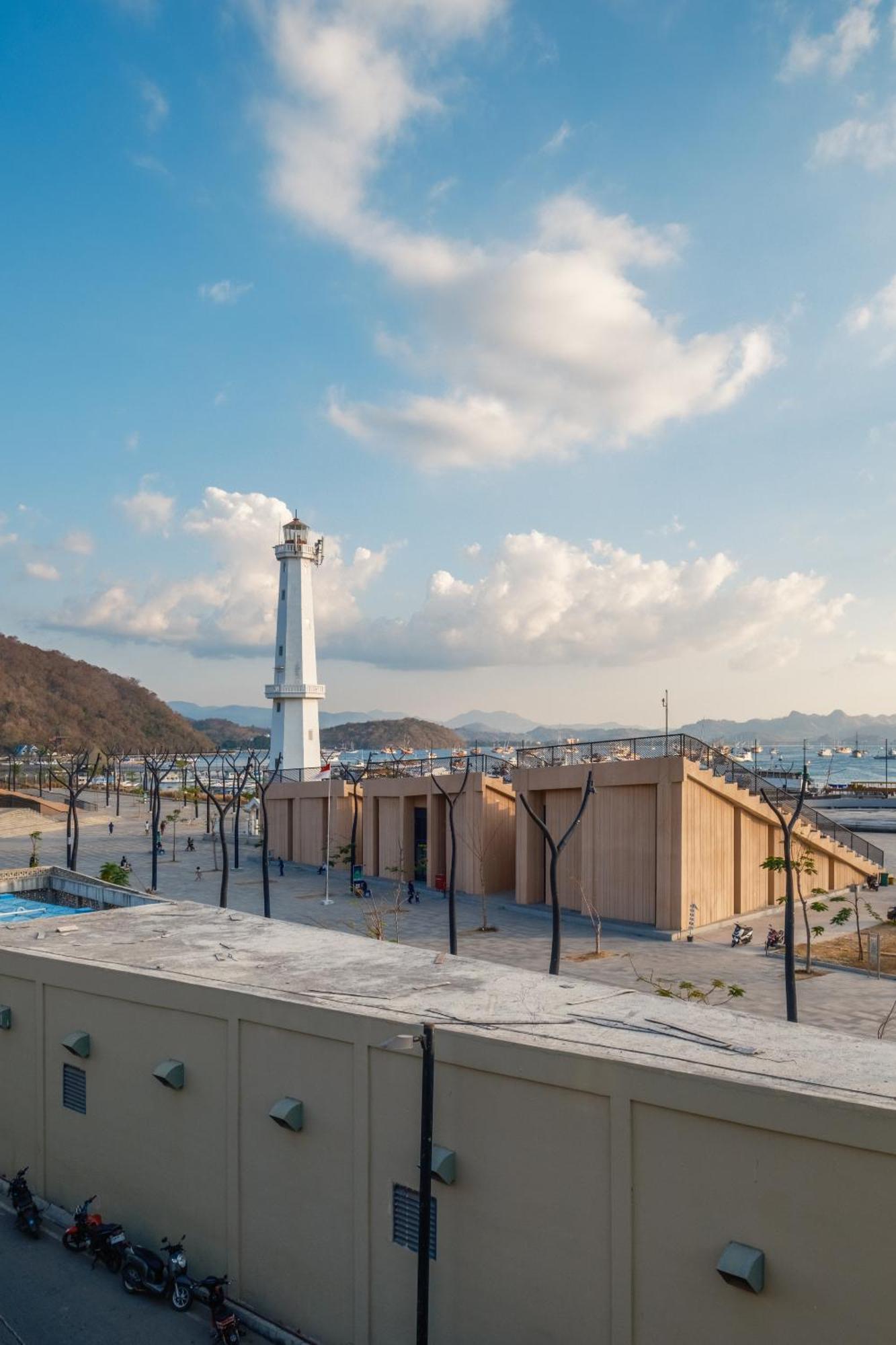 Dejavu 2.0 Hotel Bajo Komodo لابوان باجو المظهر الخارجي الصورة