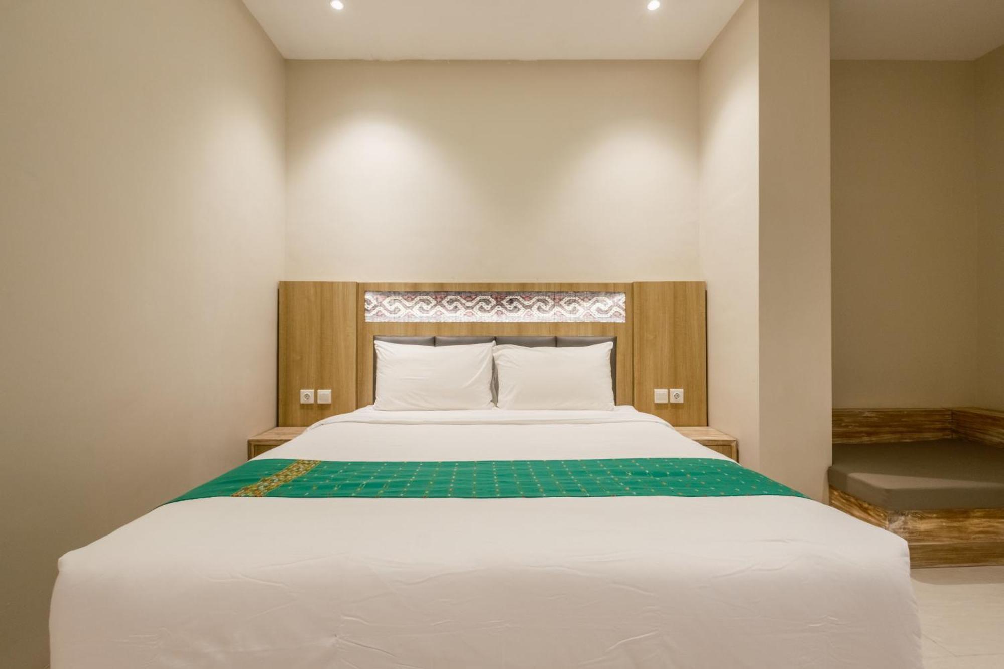 Dejavu 2.0 Hotel Bajo Komodo لابوان باجو المظهر الخارجي الصورة