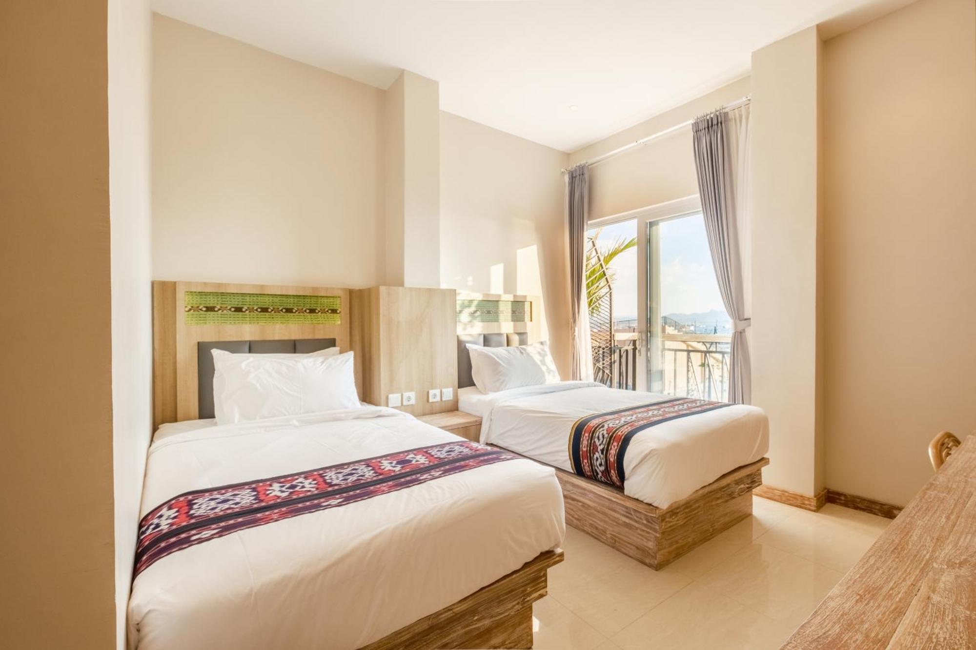 Dejavu 2.0 Hotel Bajo Komodo لابوان باجو المظهر الخارجي الصورة